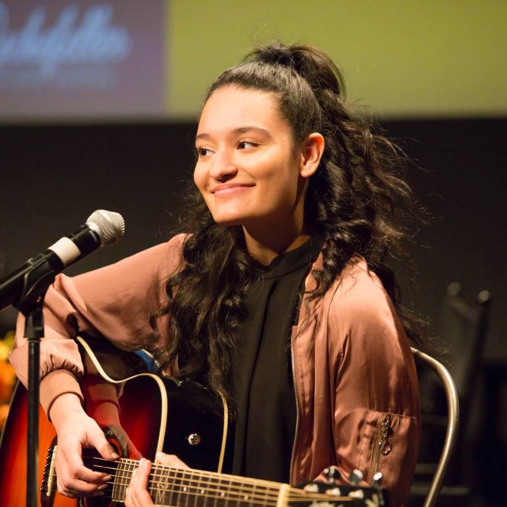 Meet your Posher, Yancy